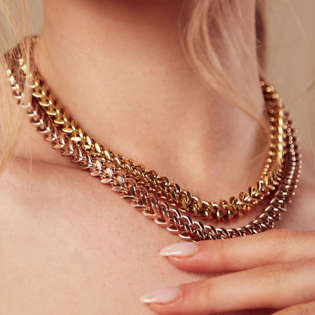 Cubic Curb Chain Necklace (Gold)
