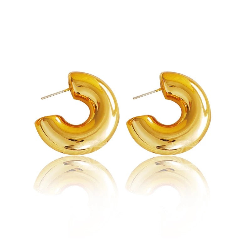 Chunky Hoop Earrings (Gold)