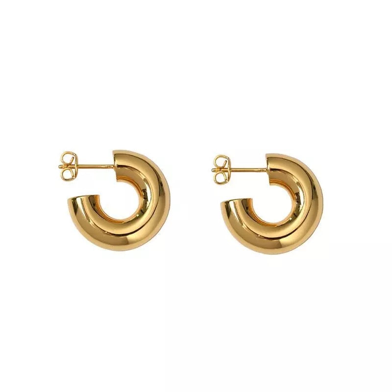 Chunky Hoop Earrings (Gold)
