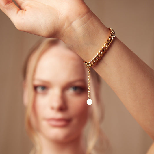 Roman Curb Bracelet